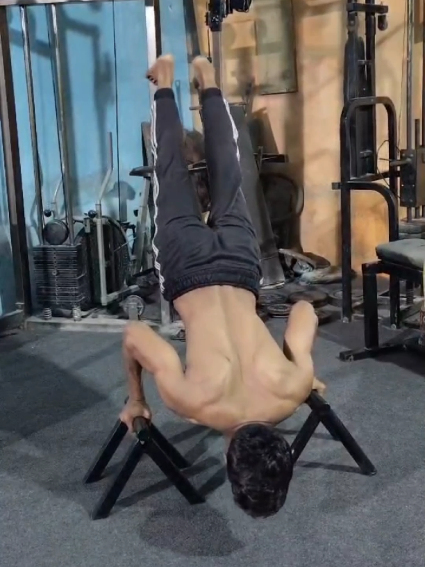 @sleeper bodybuilder 🤫