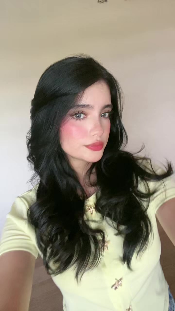 @Lizbeth Sofía 🦢