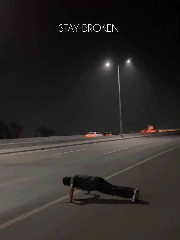 @𝑭𝒂𝒓𝒓𝒊𝒔 𝑨𝒘𝒂𝒂𝒏