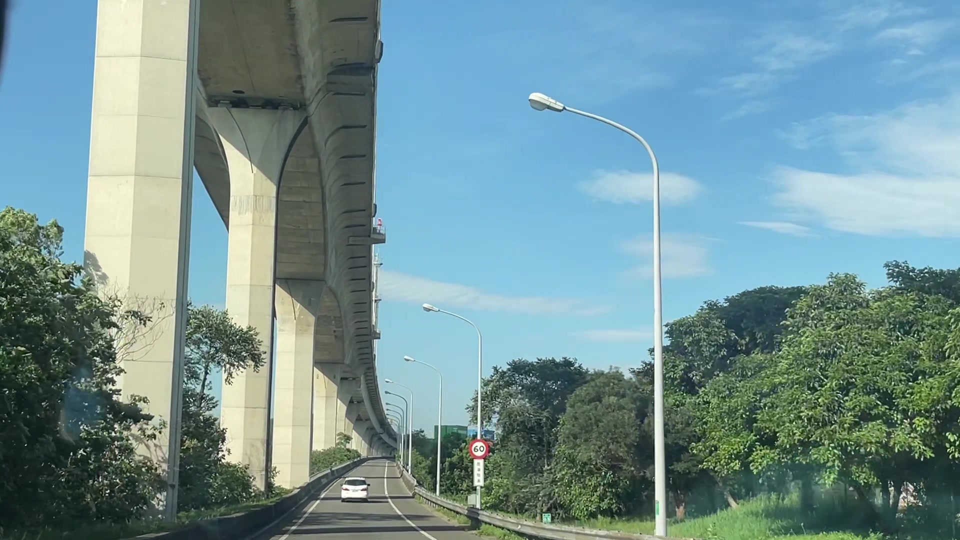 @你在看我嗎？