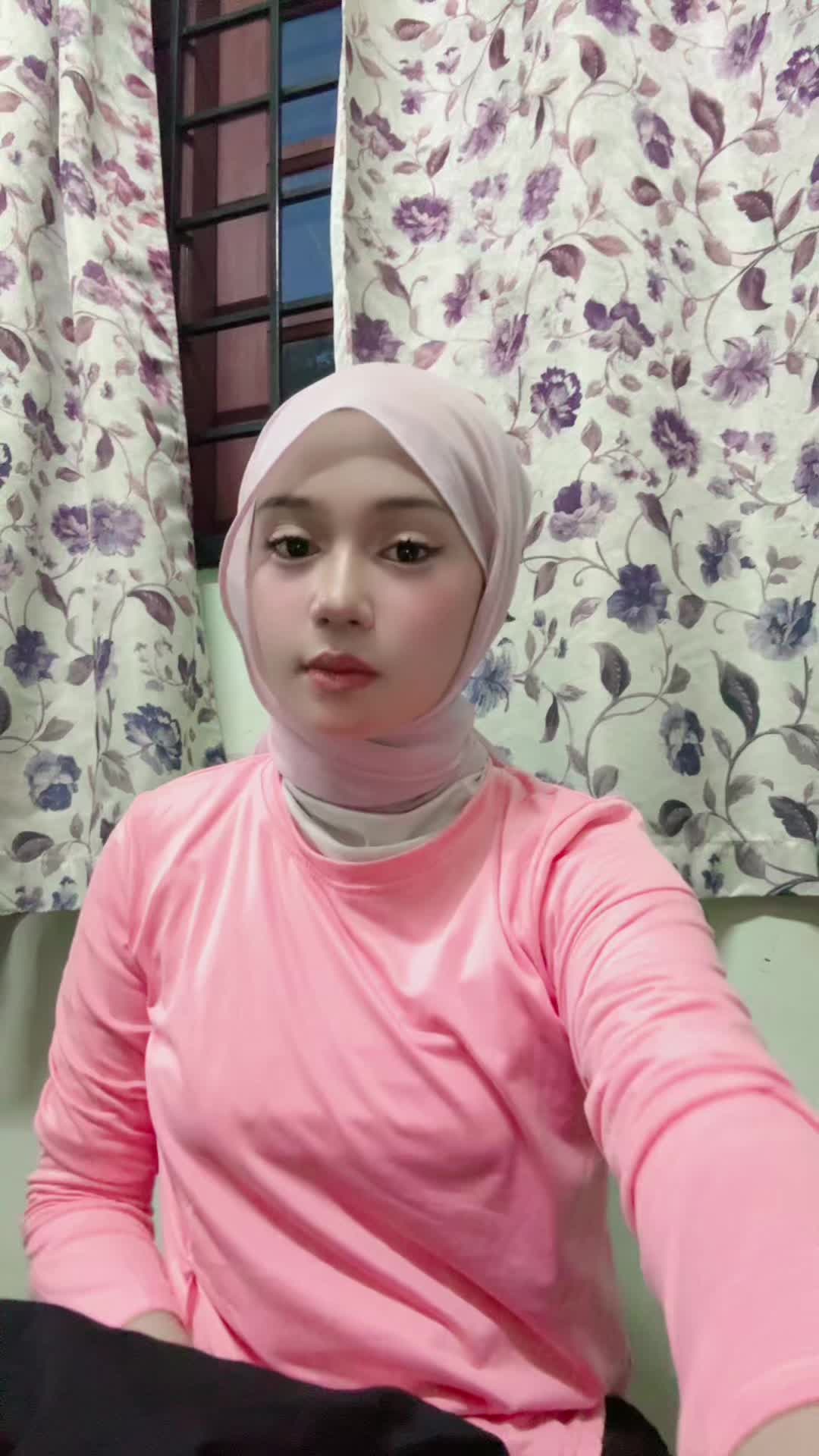 @erika 𝜗𝜚