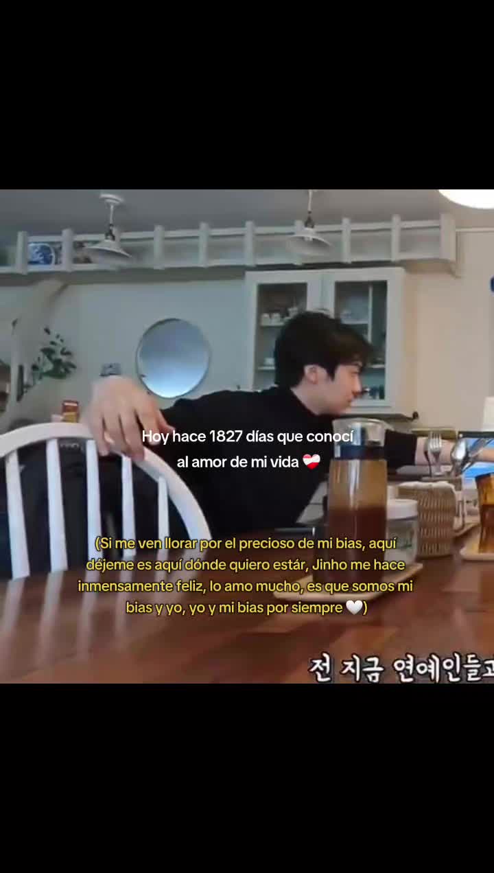 @Los cachetitos de Jinho🍑🐿️