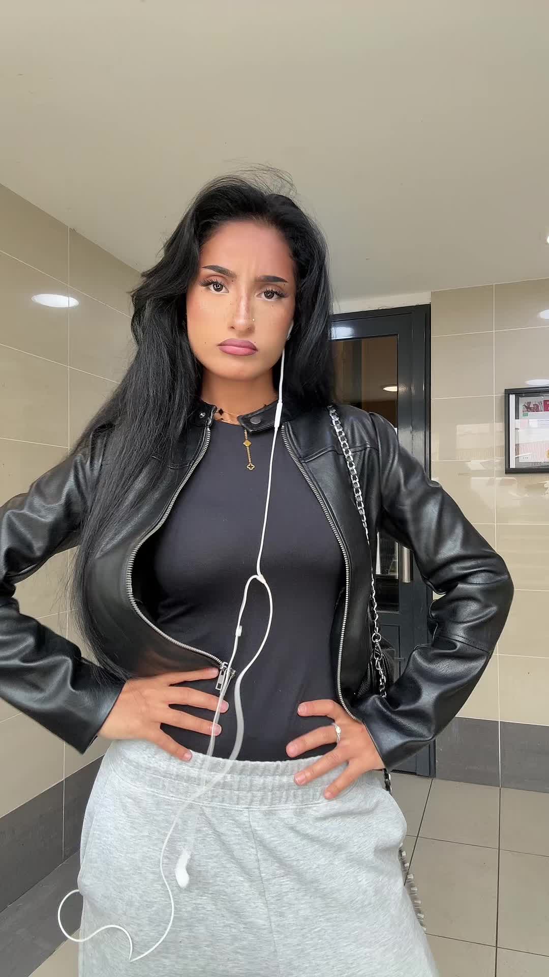 @Imxnne