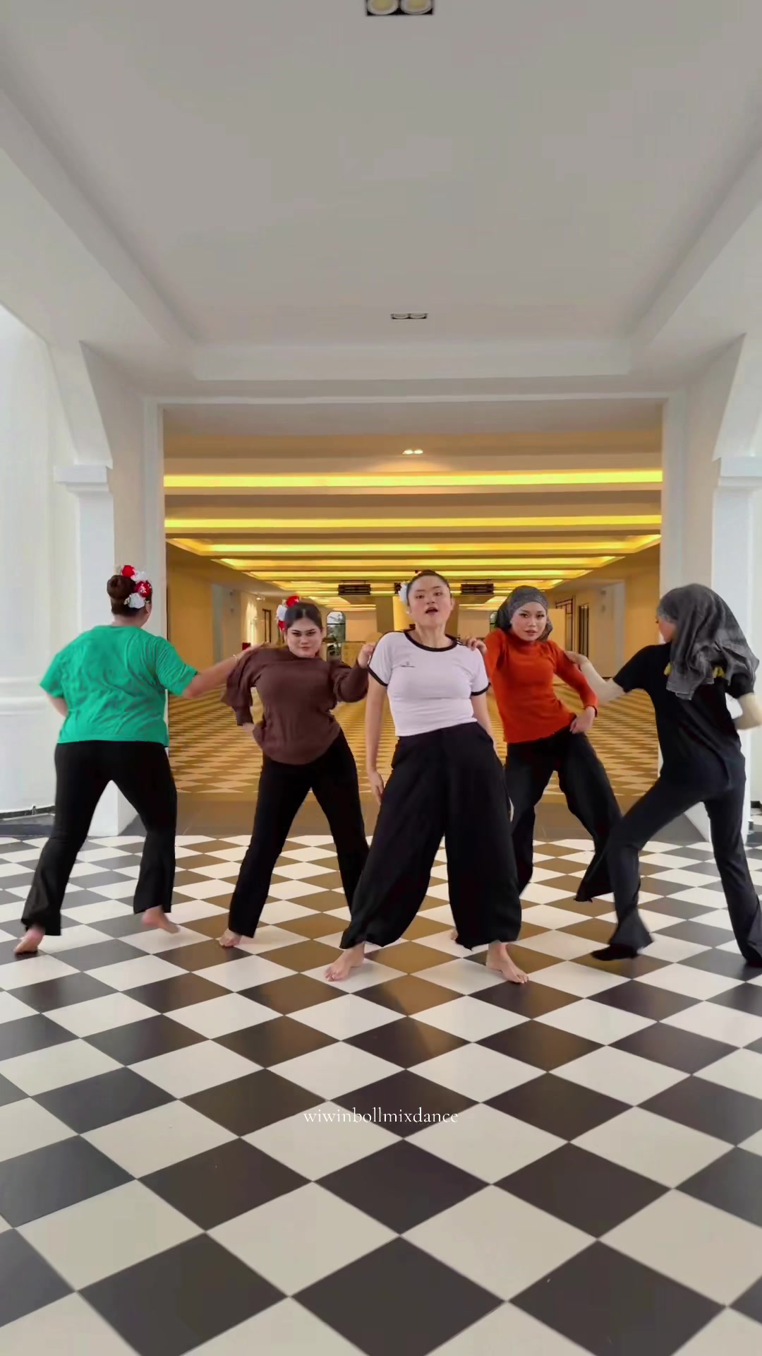 @WIWIN BOLLMIXDANCE