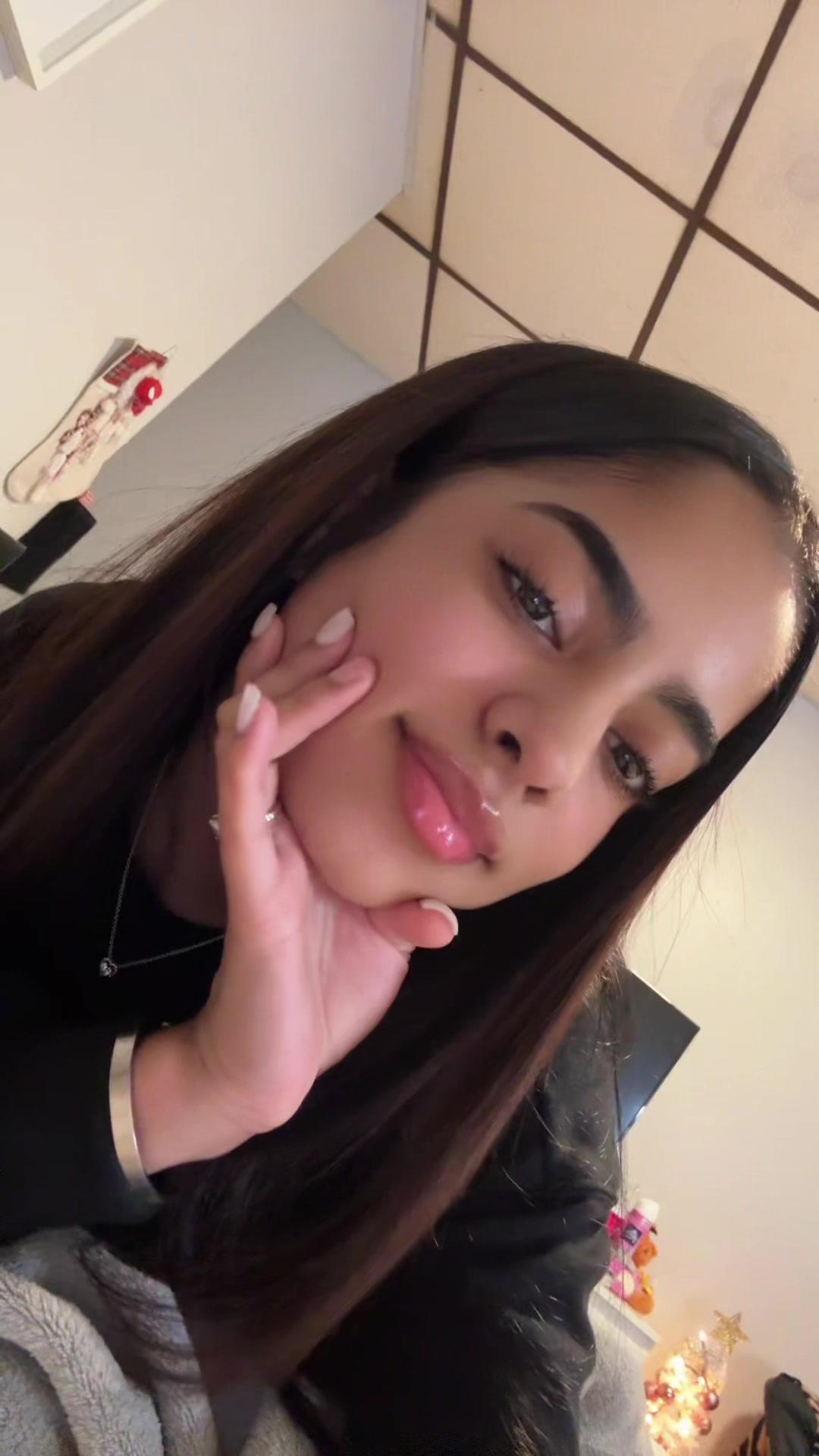 @️
