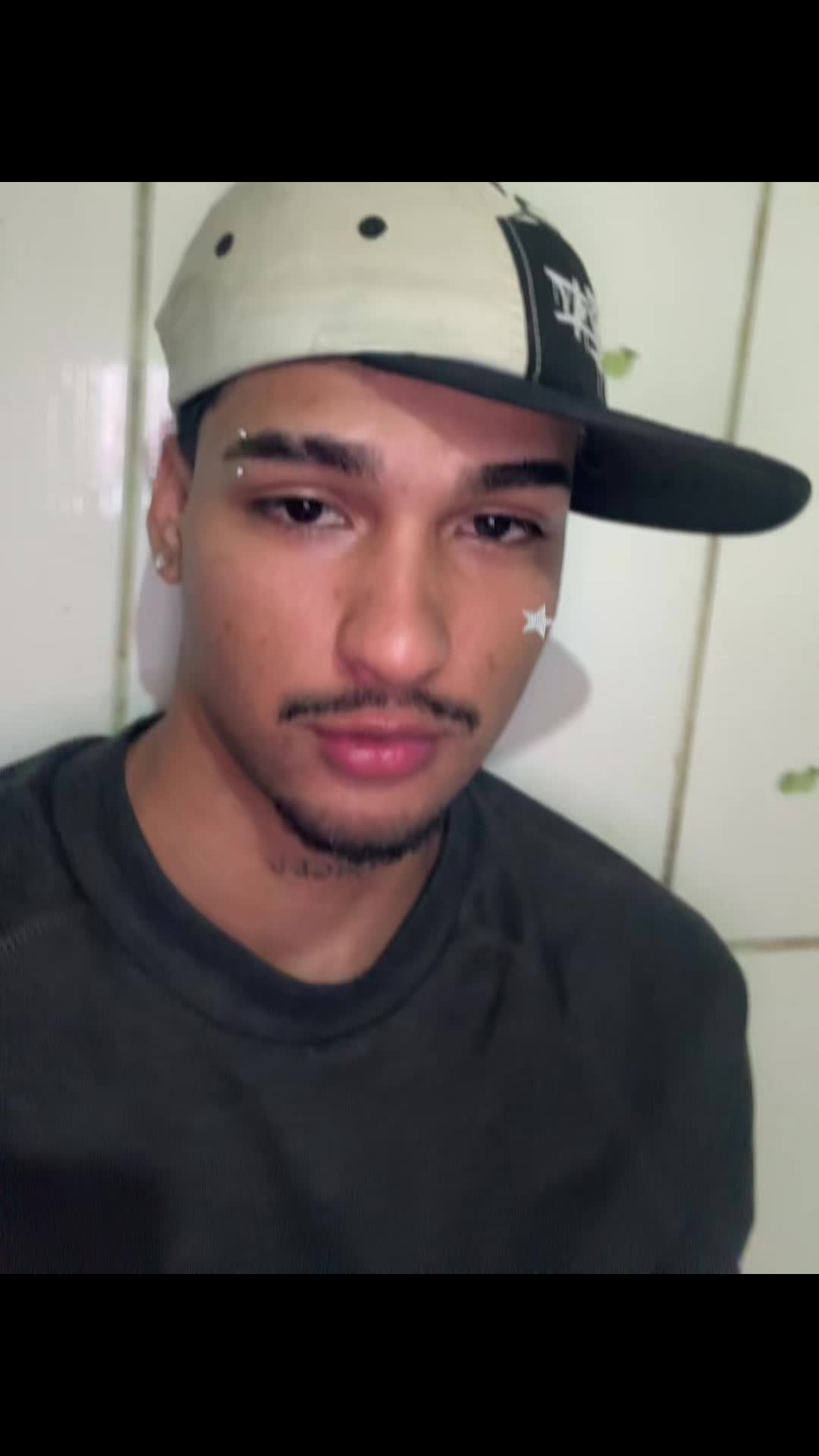 @LEVI BARRETO