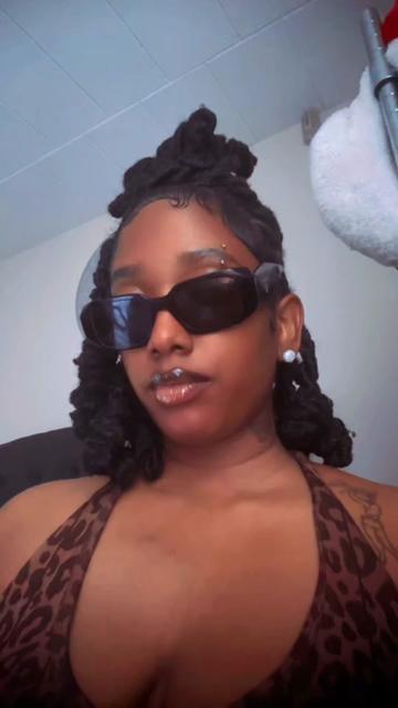 @tomboyy___