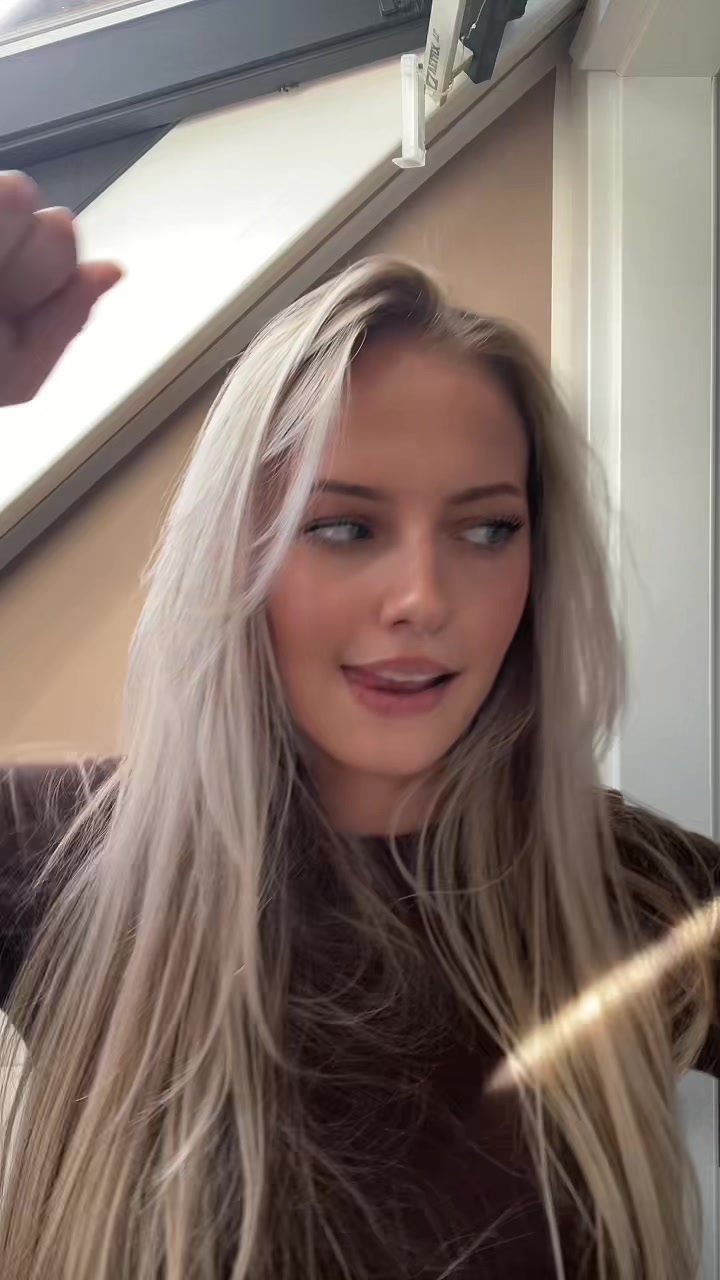 @Viviisbroken