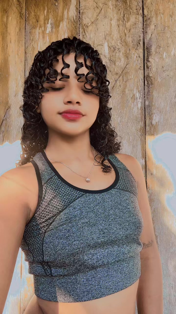 @Valeri😍😶🌫️
