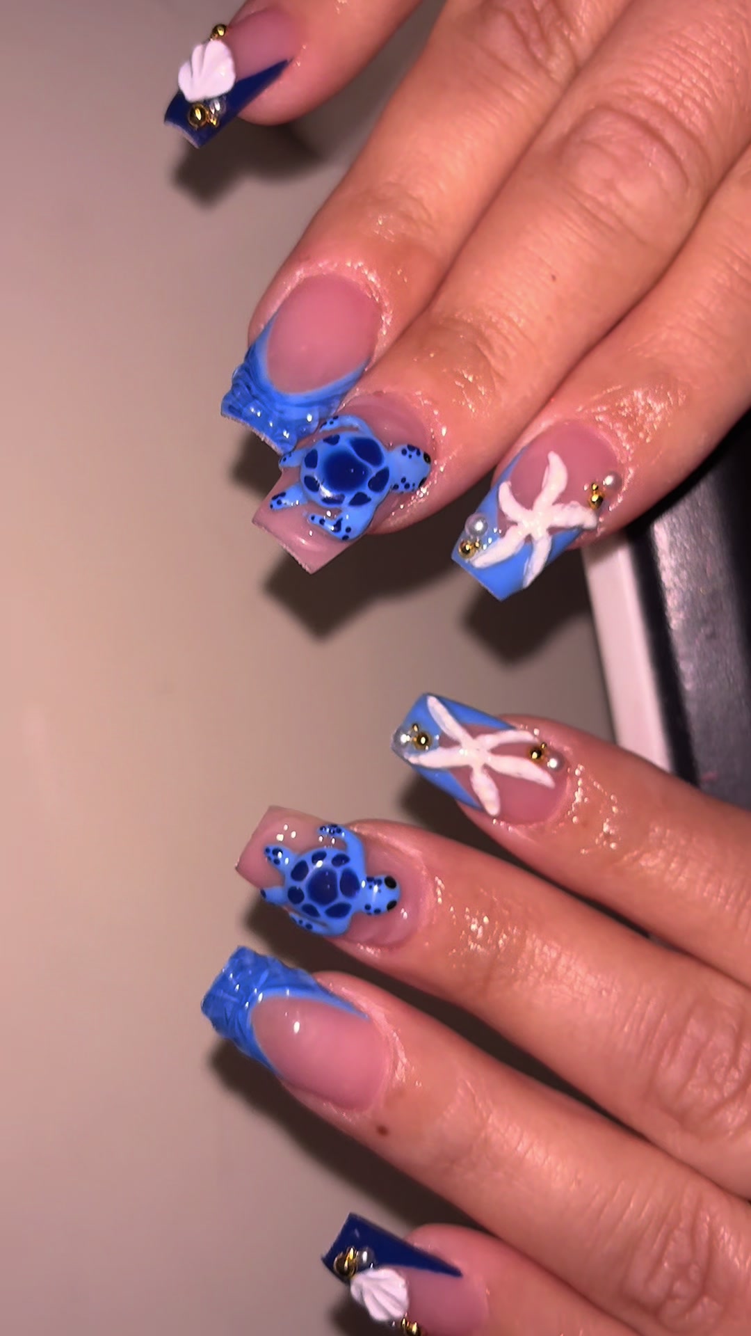 @NailzbyYessi /Nail & Toe tech