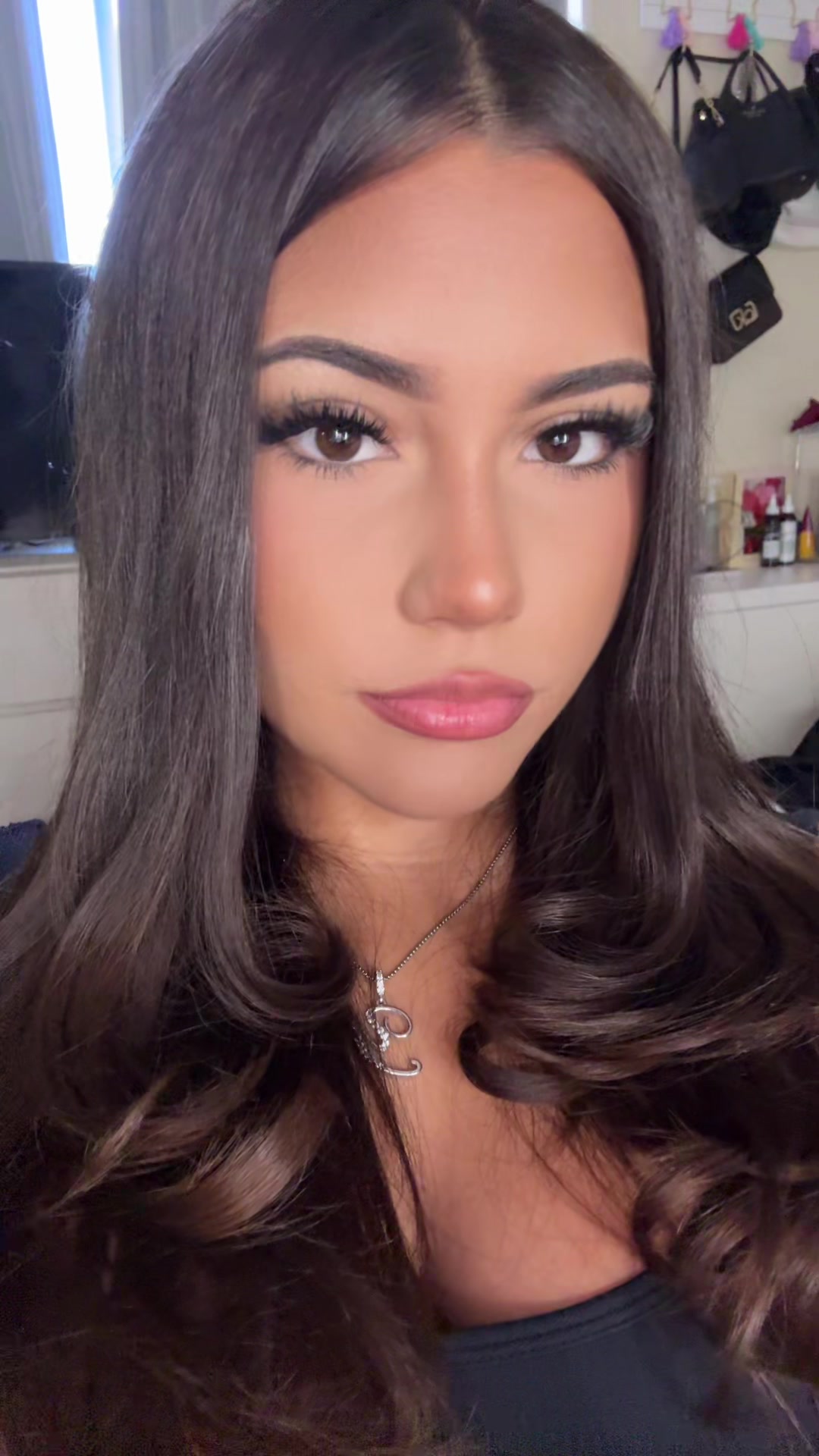 @whoisyasmeen
