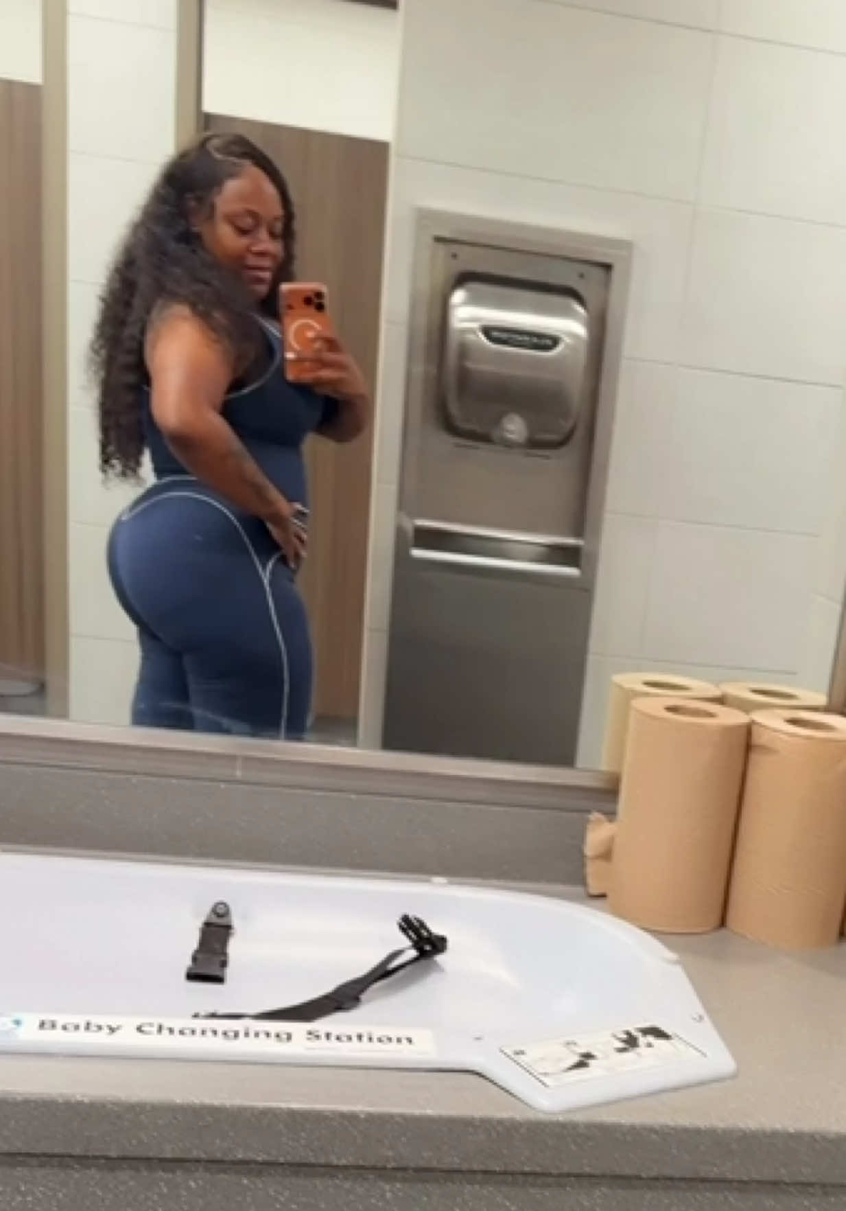 @Junae15