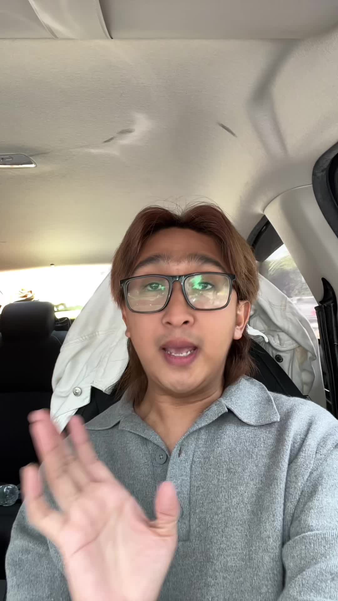 @Apom Yang Menekan