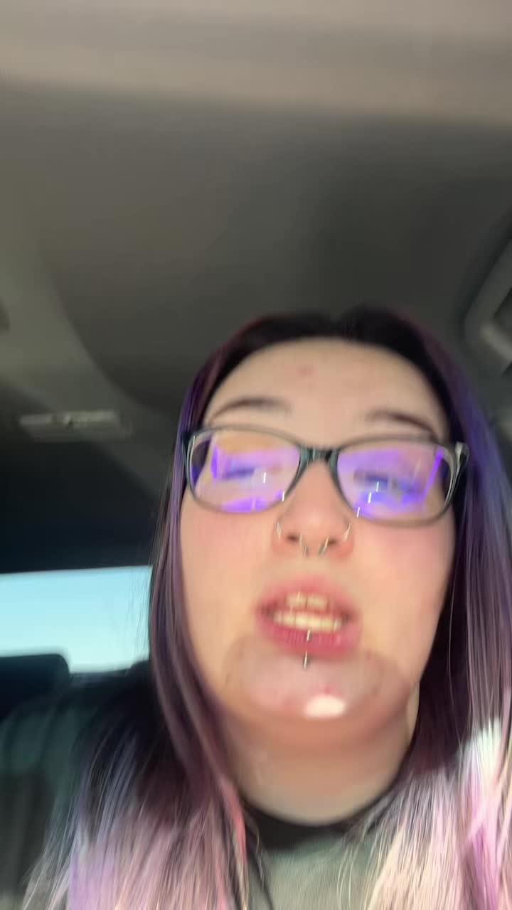 @Chronically Hailey🏳️&zwj;🌈✨