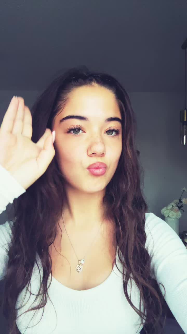 @elisaa