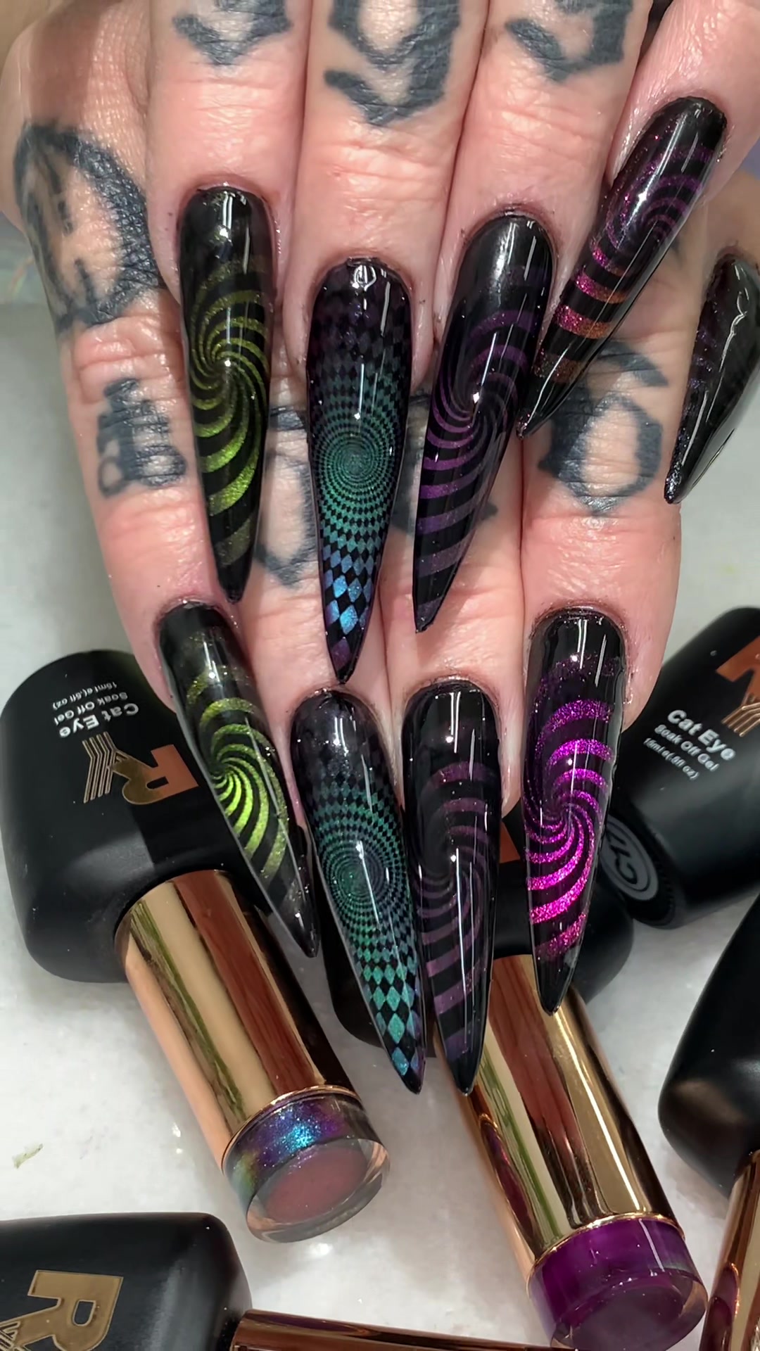 @Riya's Nails