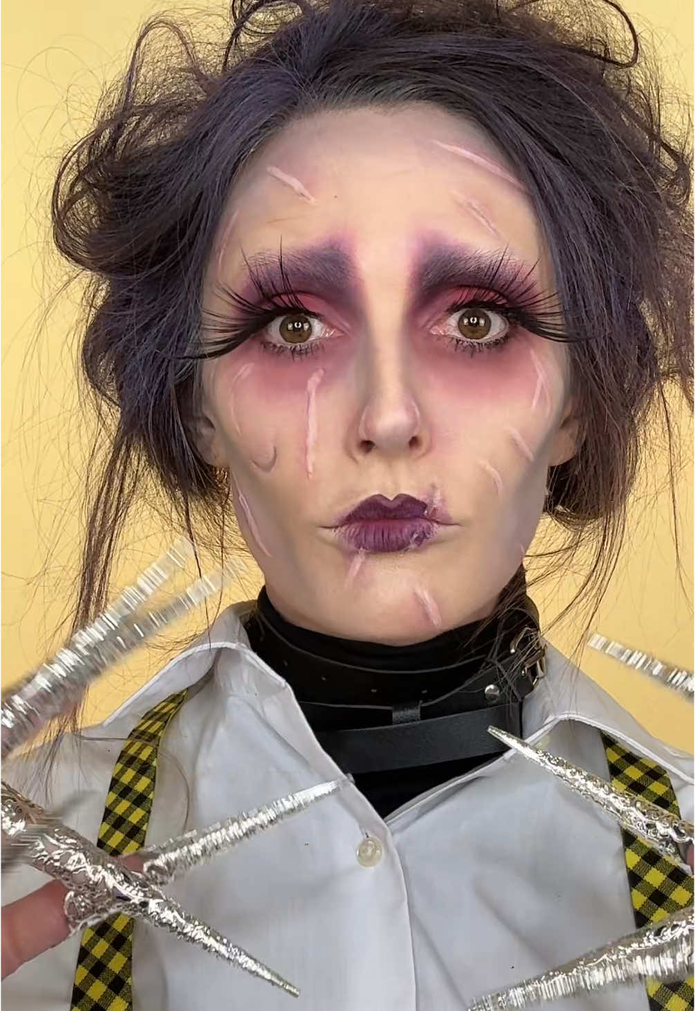@Fern | makeup + mom life