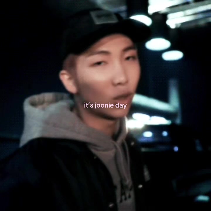 @reni⁷