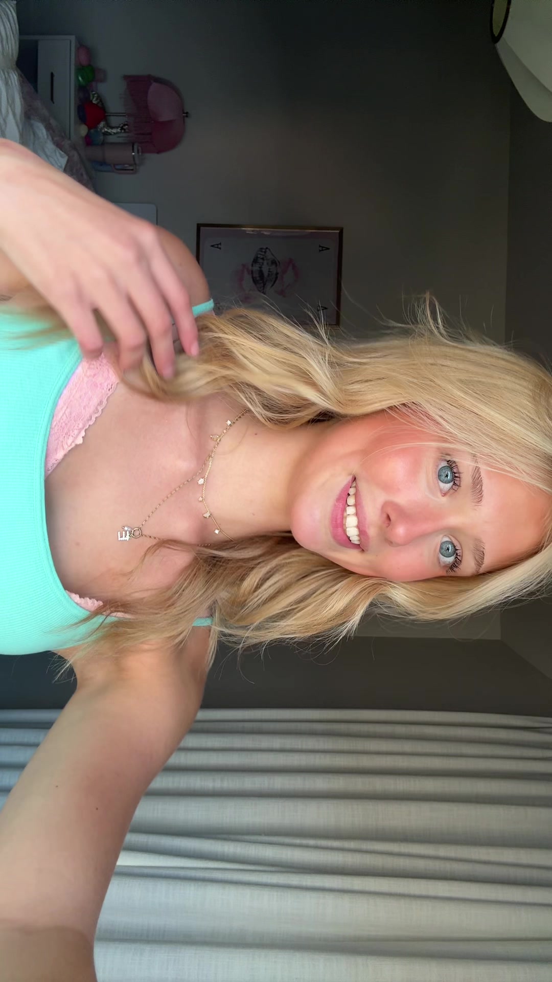 @ellicorn🦄🧘&zwj;♀️👙💫🧁💐