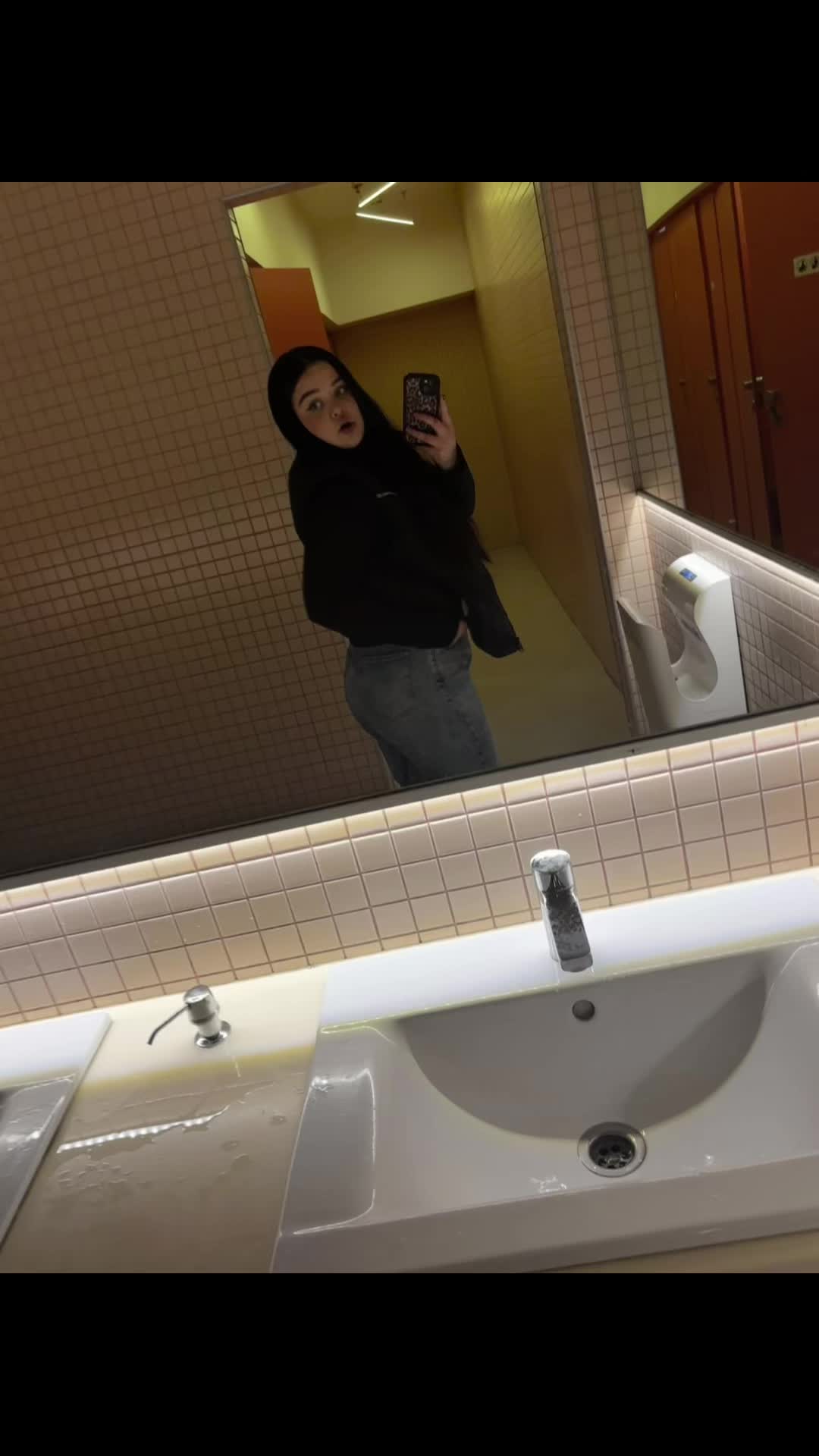 @anafox22