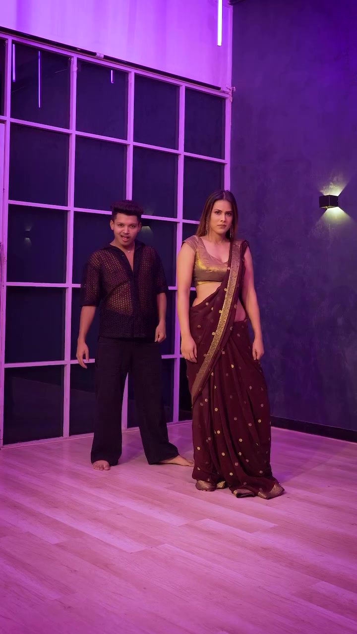 @nia Sharma