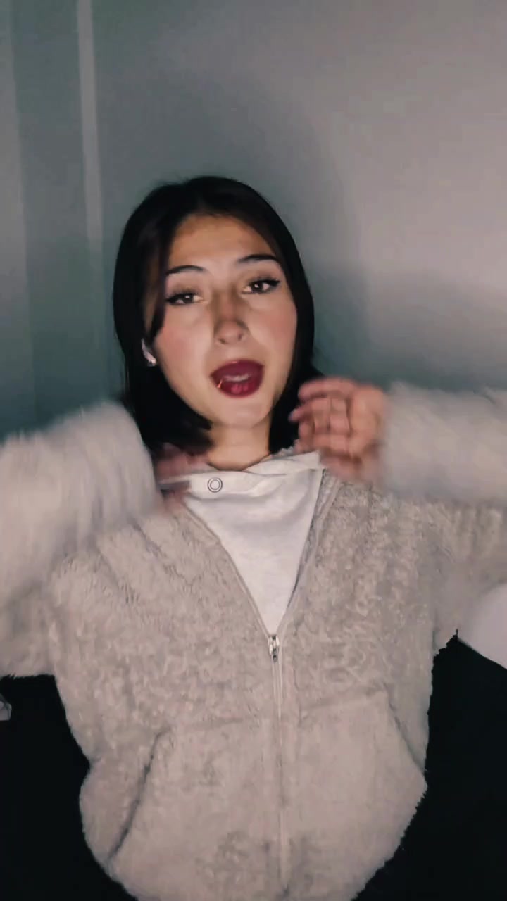 @𝑓𝑒𝑟𝑛𝑎𝑛𝑑𝑎 𝐴𝑟𝑖𝑎𝑠🌀