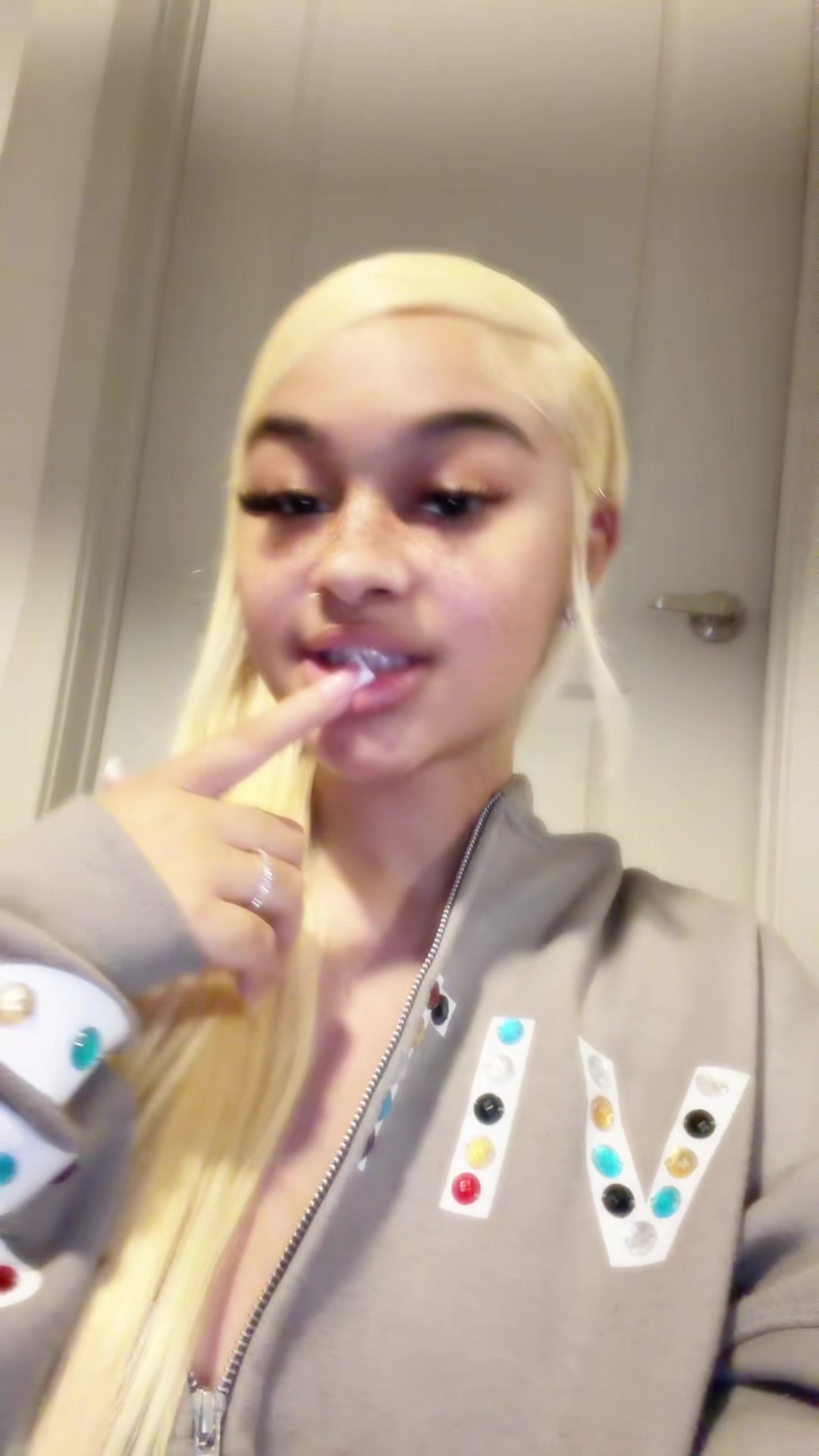 @♡︎.