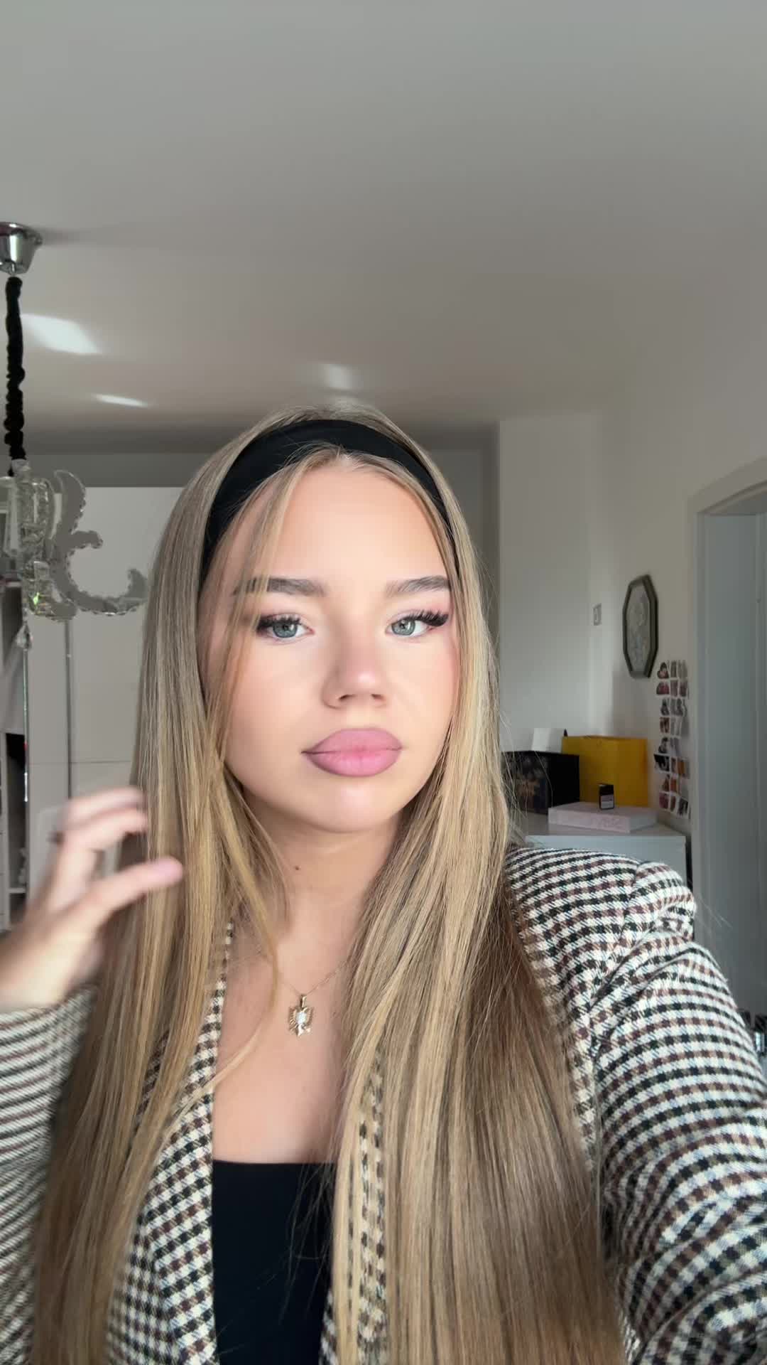 @𝐊𝐈𝐌𝐁𝐄𝐑𝐋𝐘