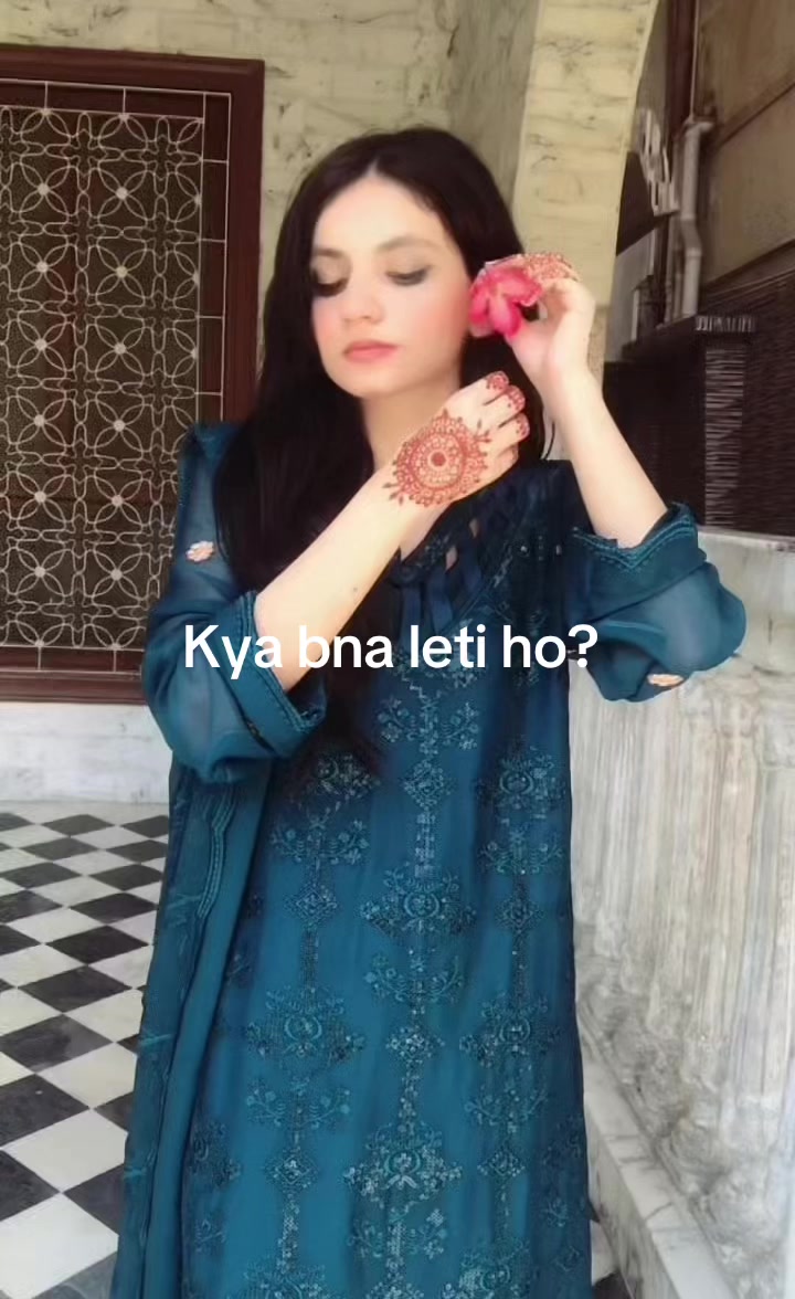 @✭