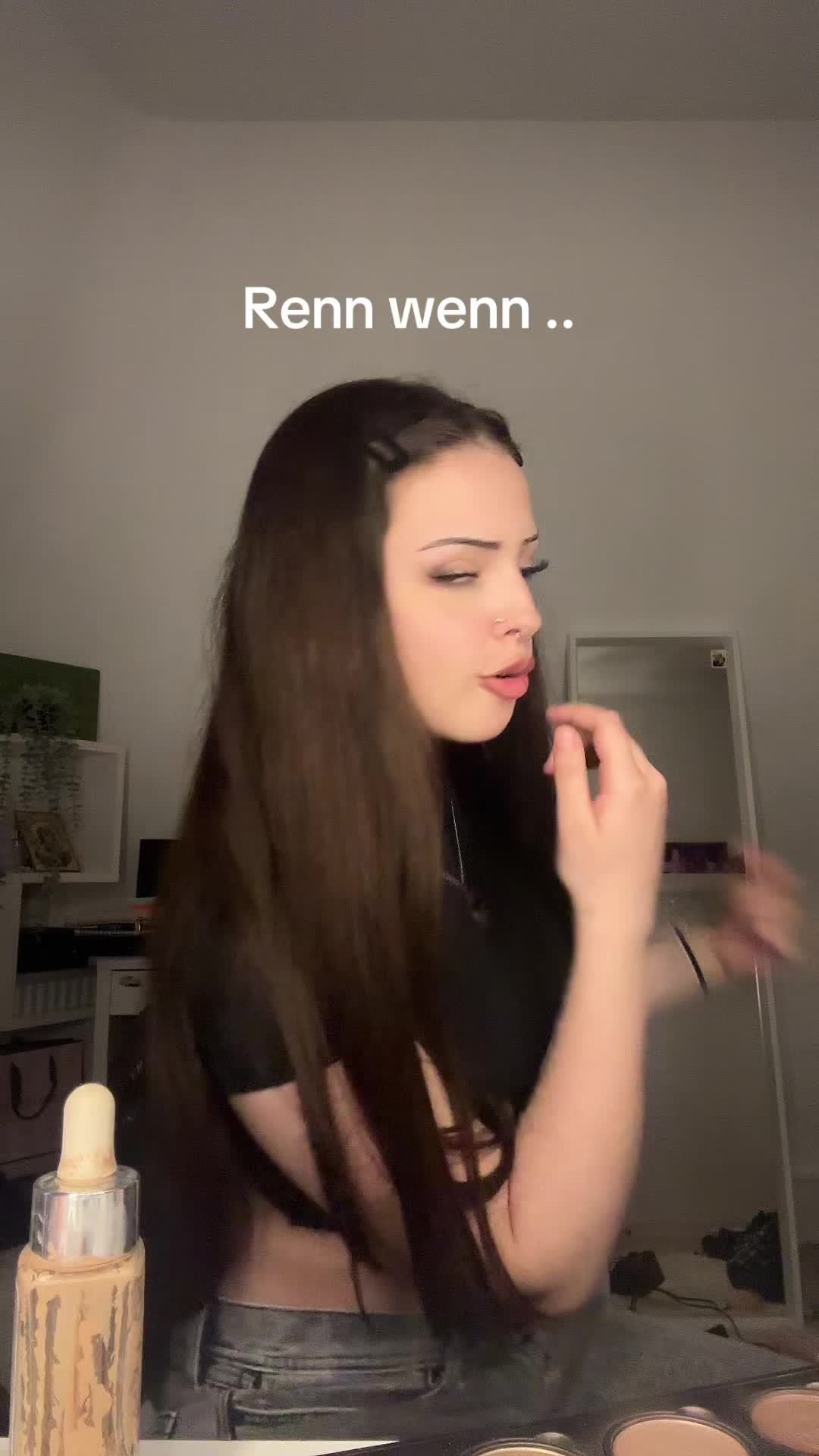 @𑣲lela🇦🇱