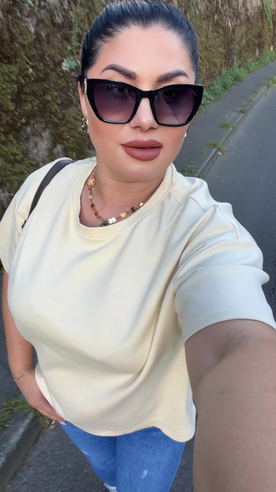 @Manuela Elena