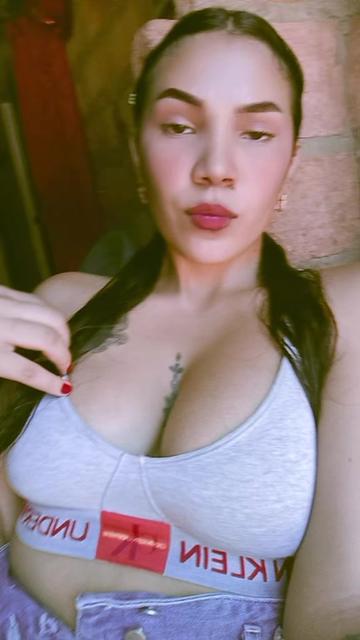 @Maria González