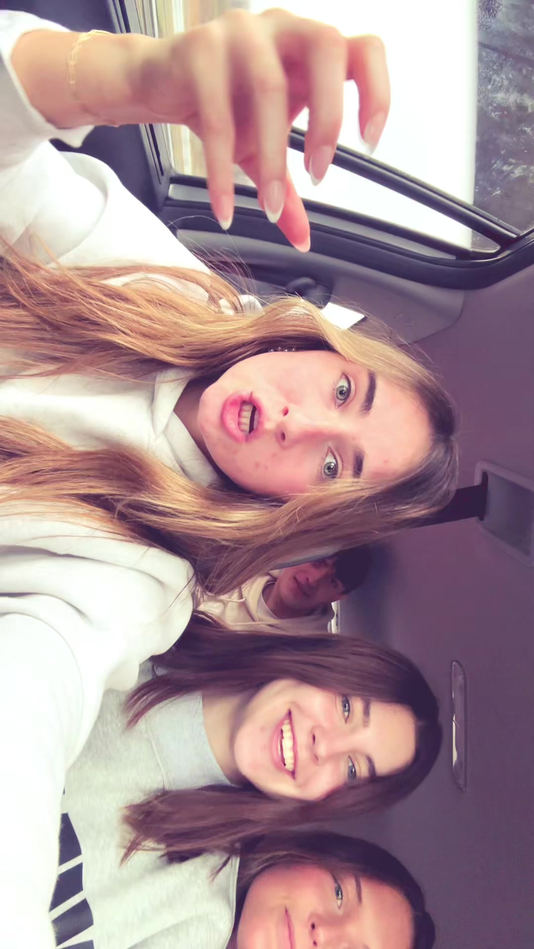 @lillydelph