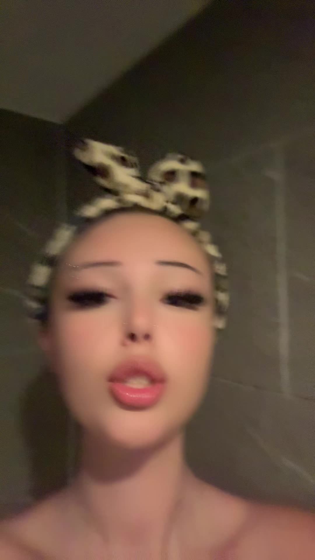 @R🦢