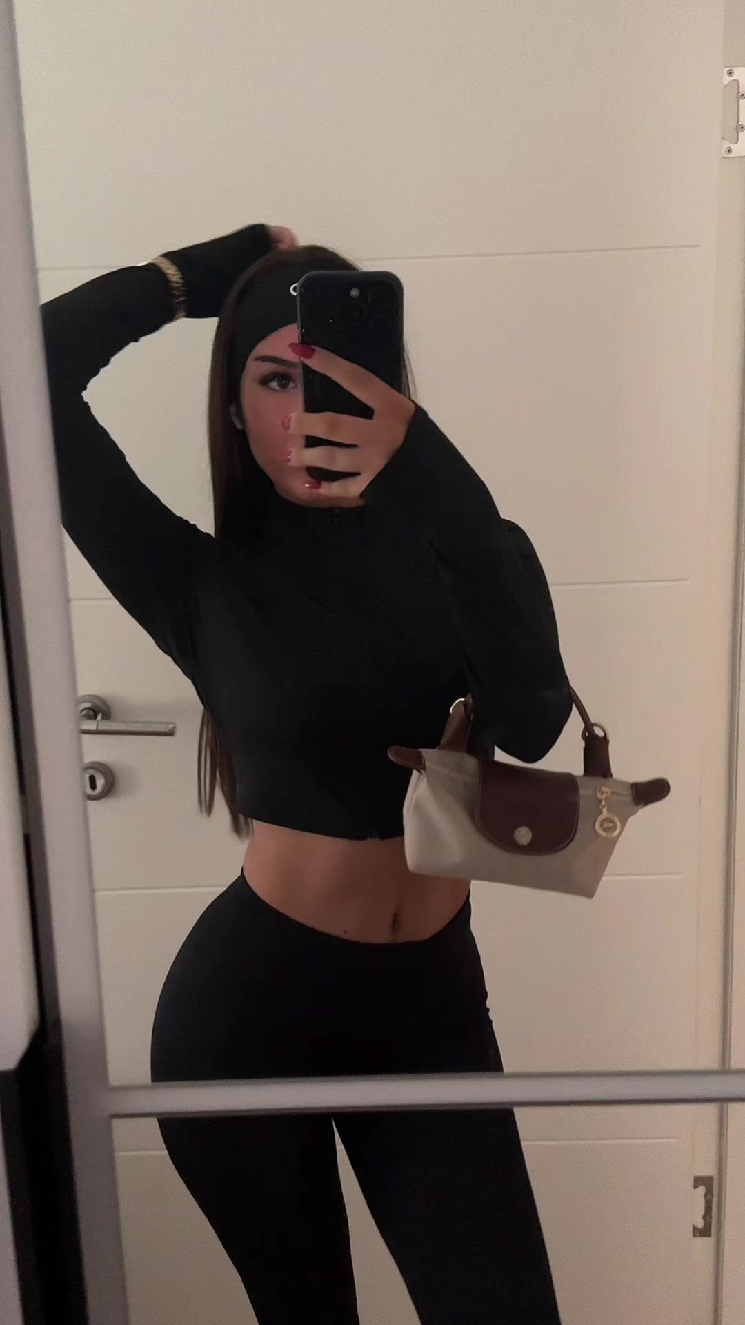 @KM