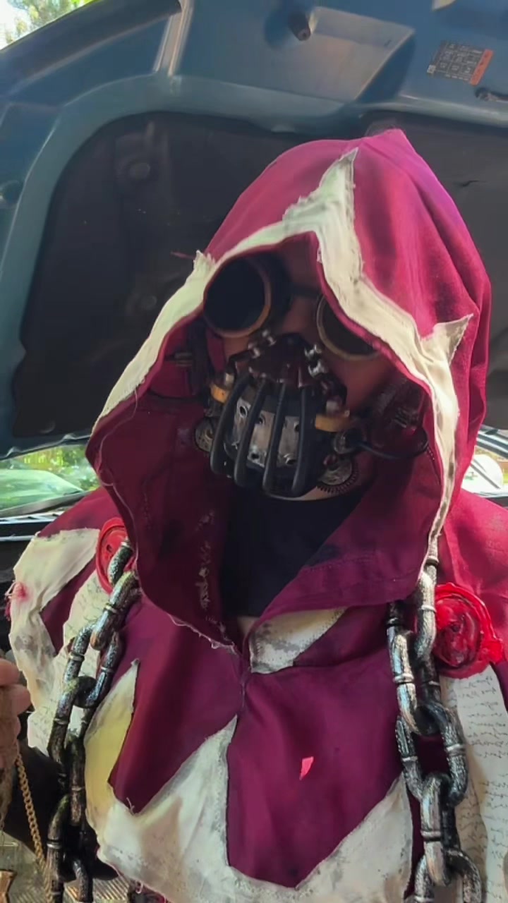@MonsterMommy🧛🏼♀️