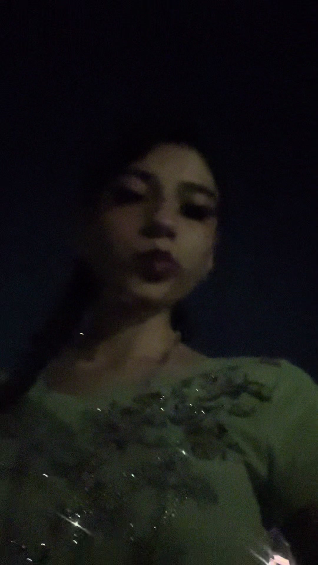 @*•*