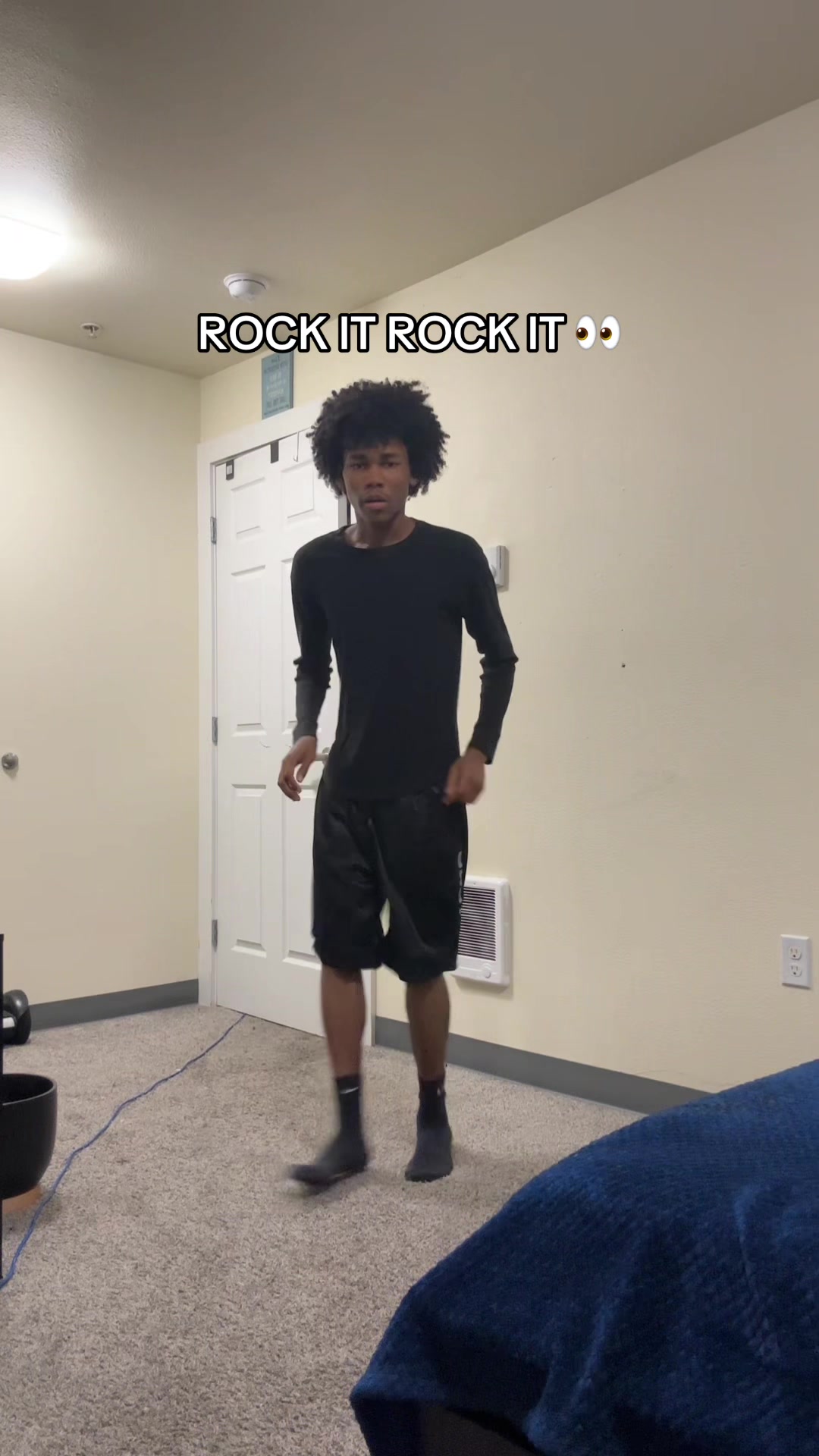 @￼
