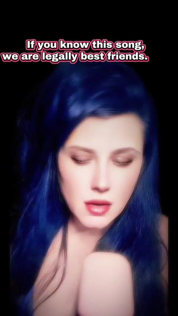 @QweenOfSatire