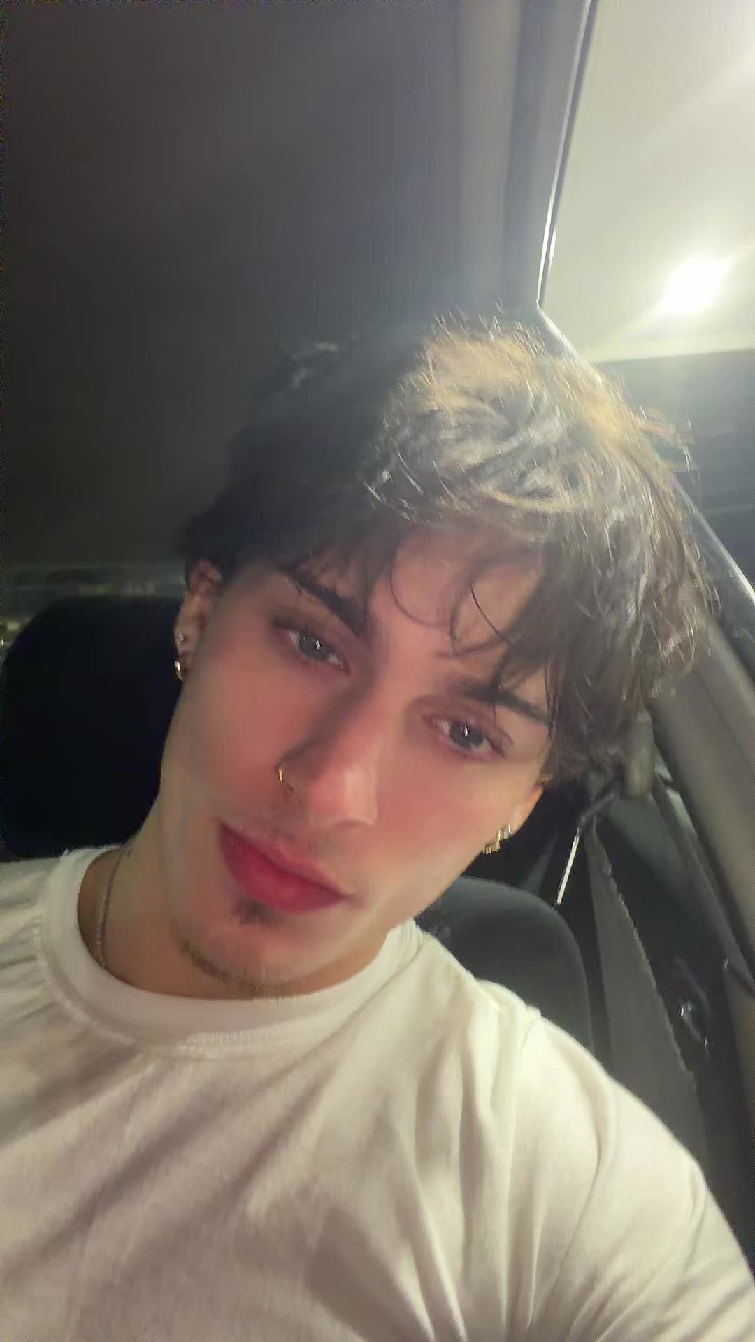 @AUS