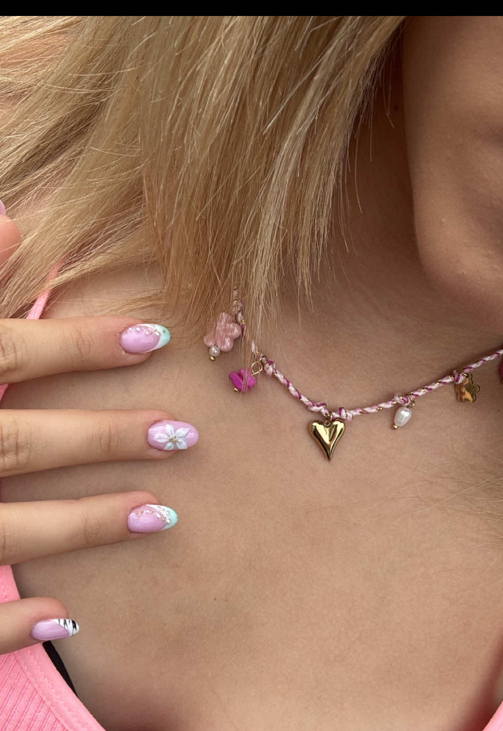 @𝑨𝒎𝒆𝒍𝒌𝒂 💗