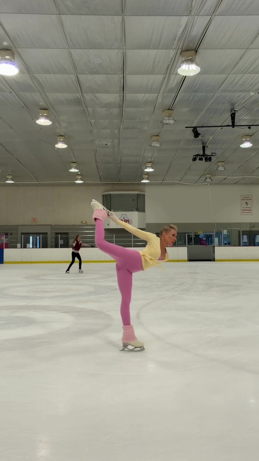 @Jamie Stuckert ⛸️