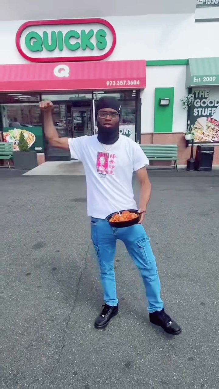 @CJ🍝