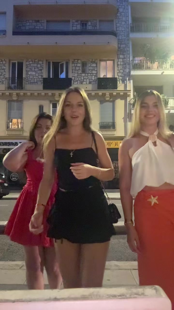 @Nadya Zaharov