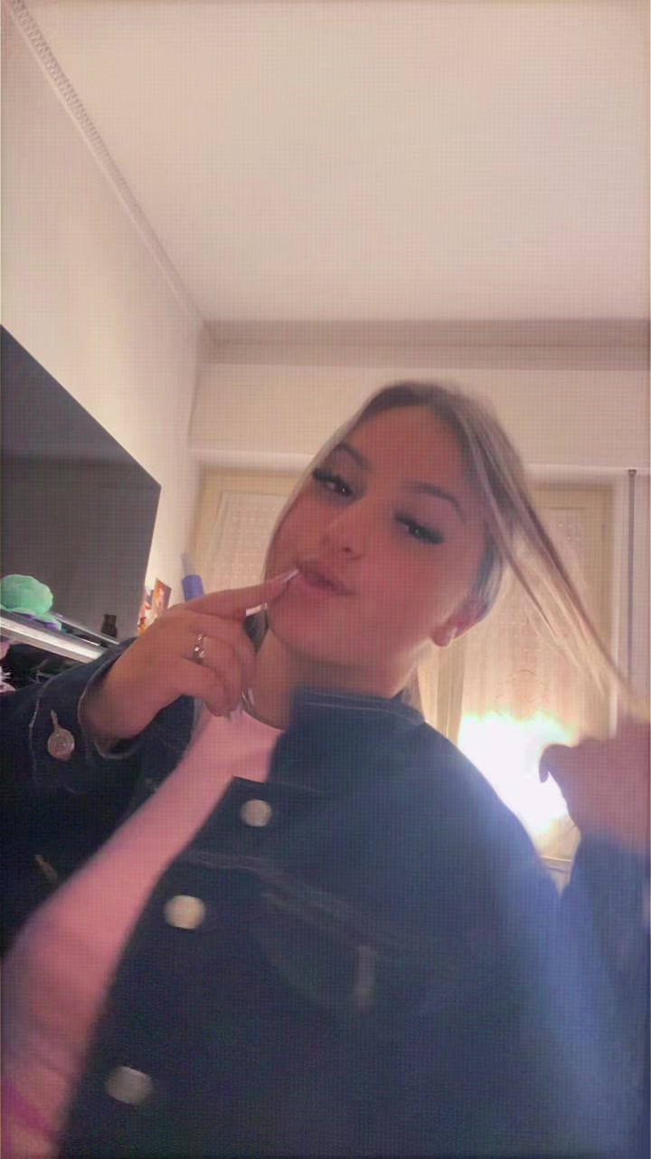 @A N G I👸🏼