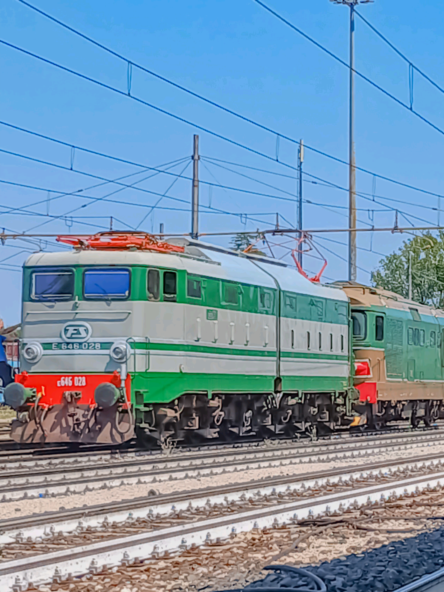 @Italian_trains