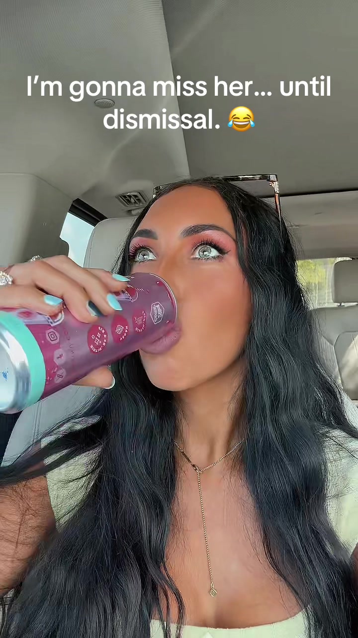@Victoria Steele 🦋