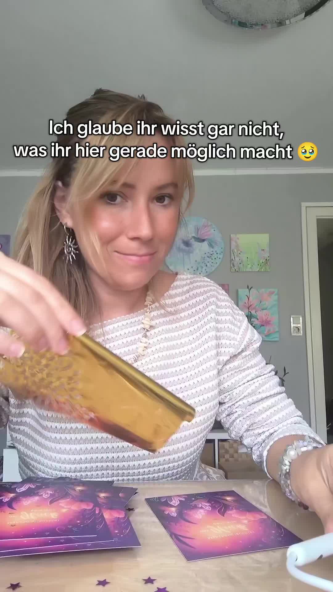 @juliaxkuli