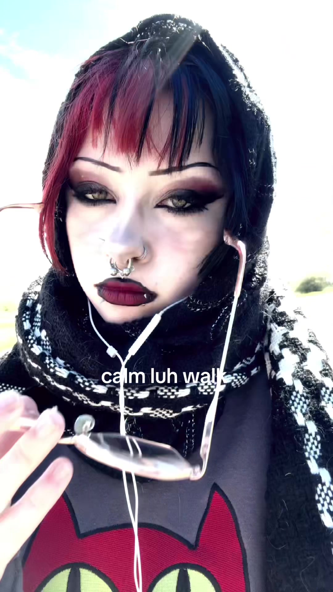 @teeth.snuff