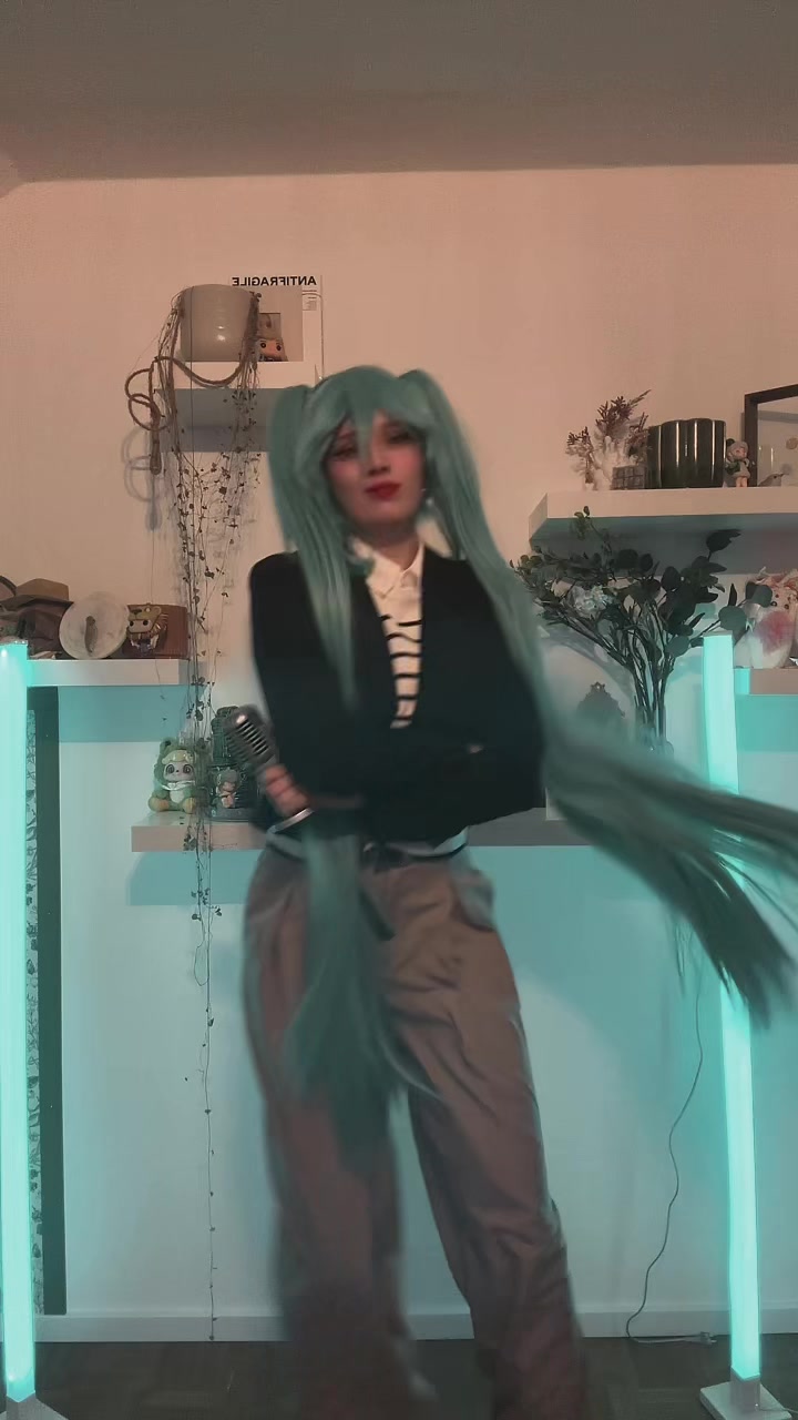 @RosaCosMultiverse